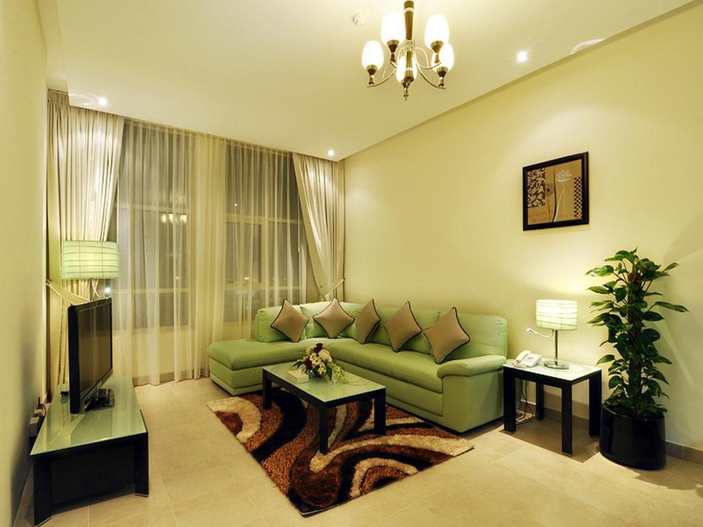 Pride Hotel Apartments Дубай Екстер'єр фото