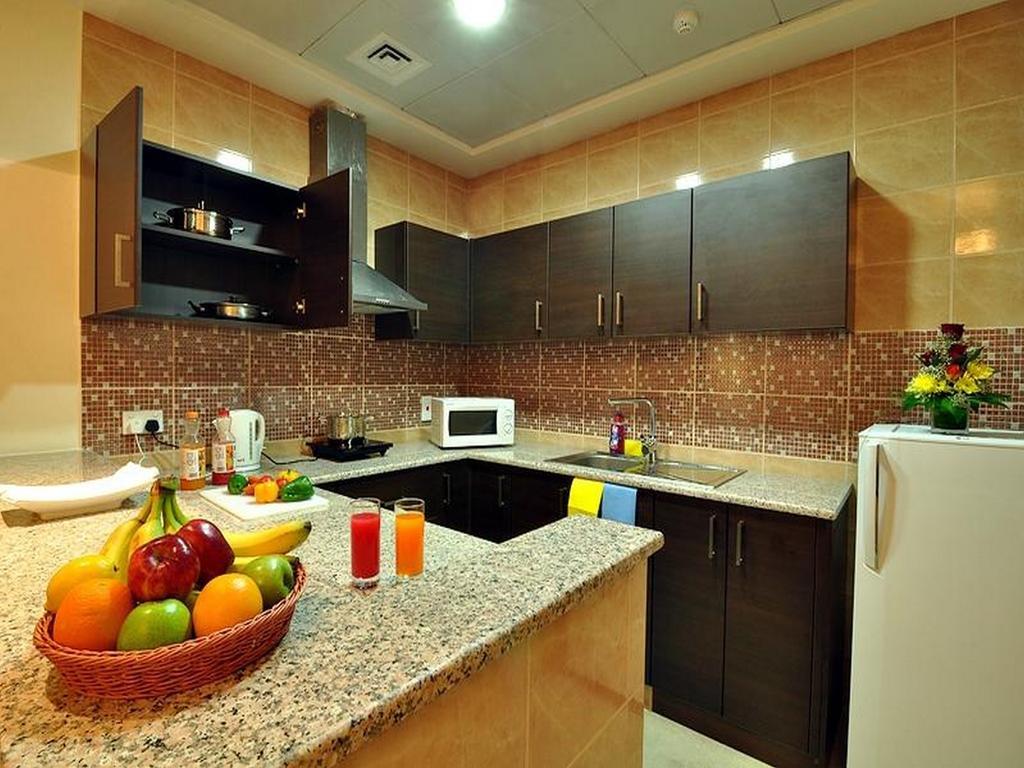 Pride Hotel Apartments Дубай Екстер'єр фото