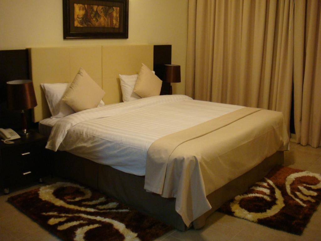 Pride Hotel Apartments Дубай Екстер'єр фото