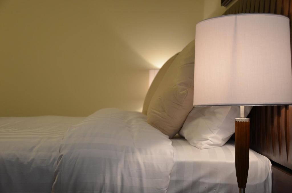 Pride Hotel Apartments Дубай Екстер'єр фото