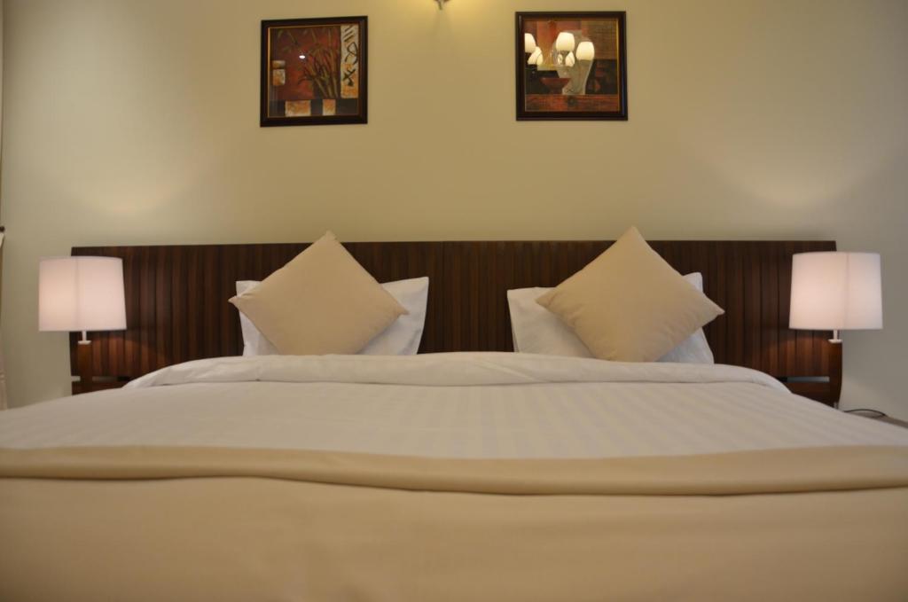 Pride Hotel Apartments Дубай Екстер'єр фото