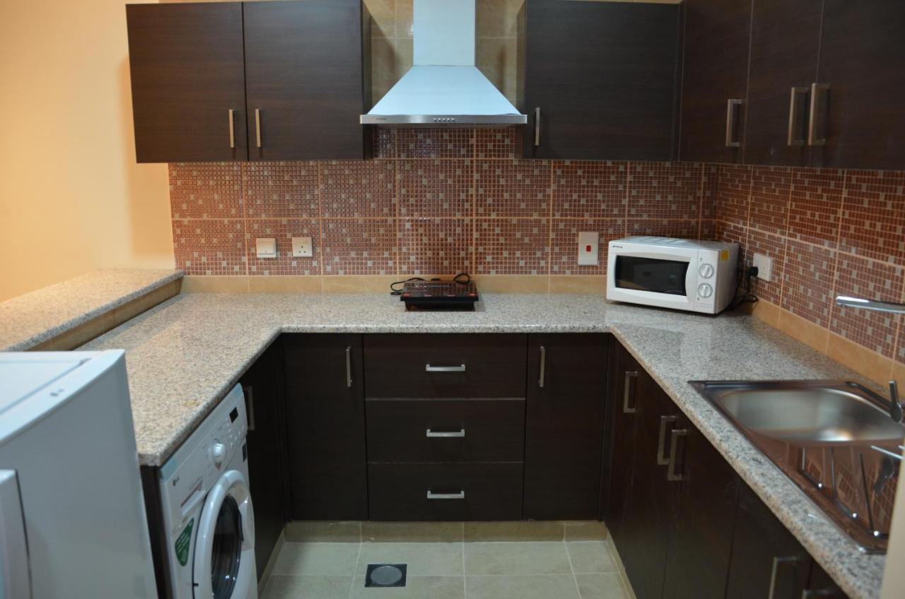 Pride Hotel Apartments Дубай Екстер'єр фото